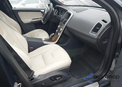 2015 Volvo Xc60 T6 Platinum из США, поврежденный, VIN YV4902RM4F2668984